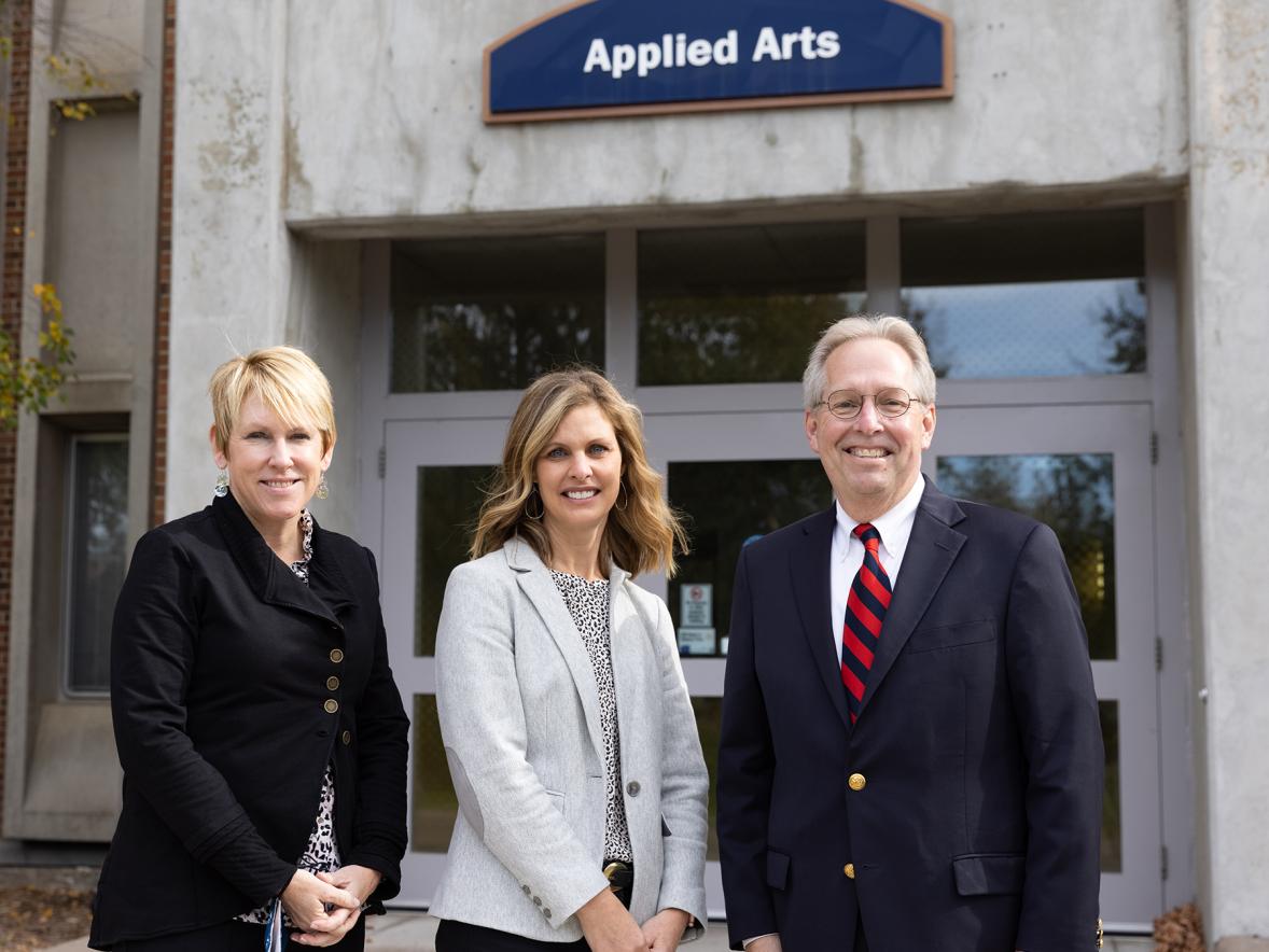 From left, Katherine Frank, chancellor; Michelle Hansen, George Kress Foundation president; and Willie Johnson, vice chancellor for University Advancement and Alumni Relations.